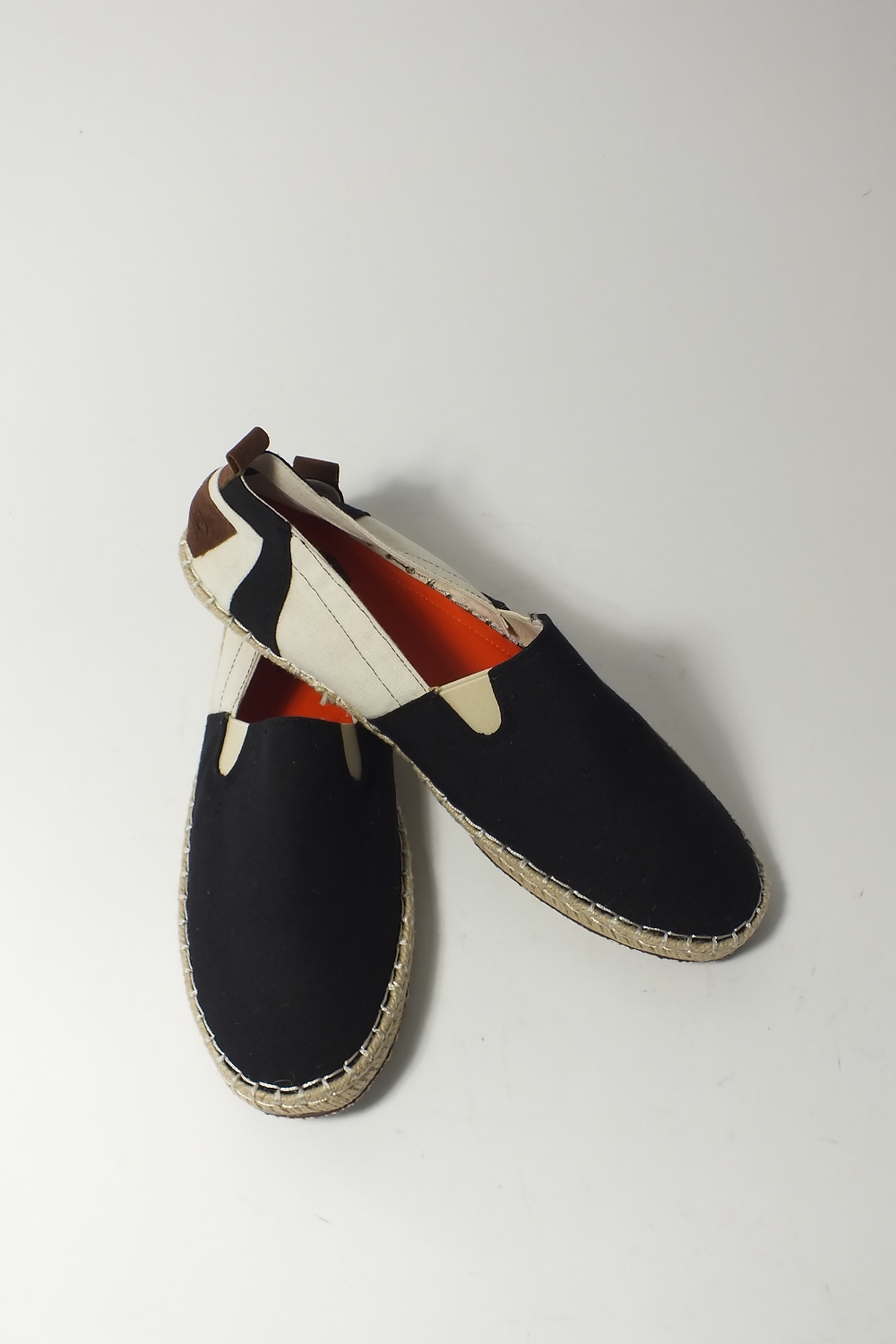 A pair of Bellfield espadrilles, black, cream and brown canvas, UK 9 - Image 5 of 7