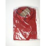 A Gucci shirt, red, skinny fit, with tags, 16.5'' collar