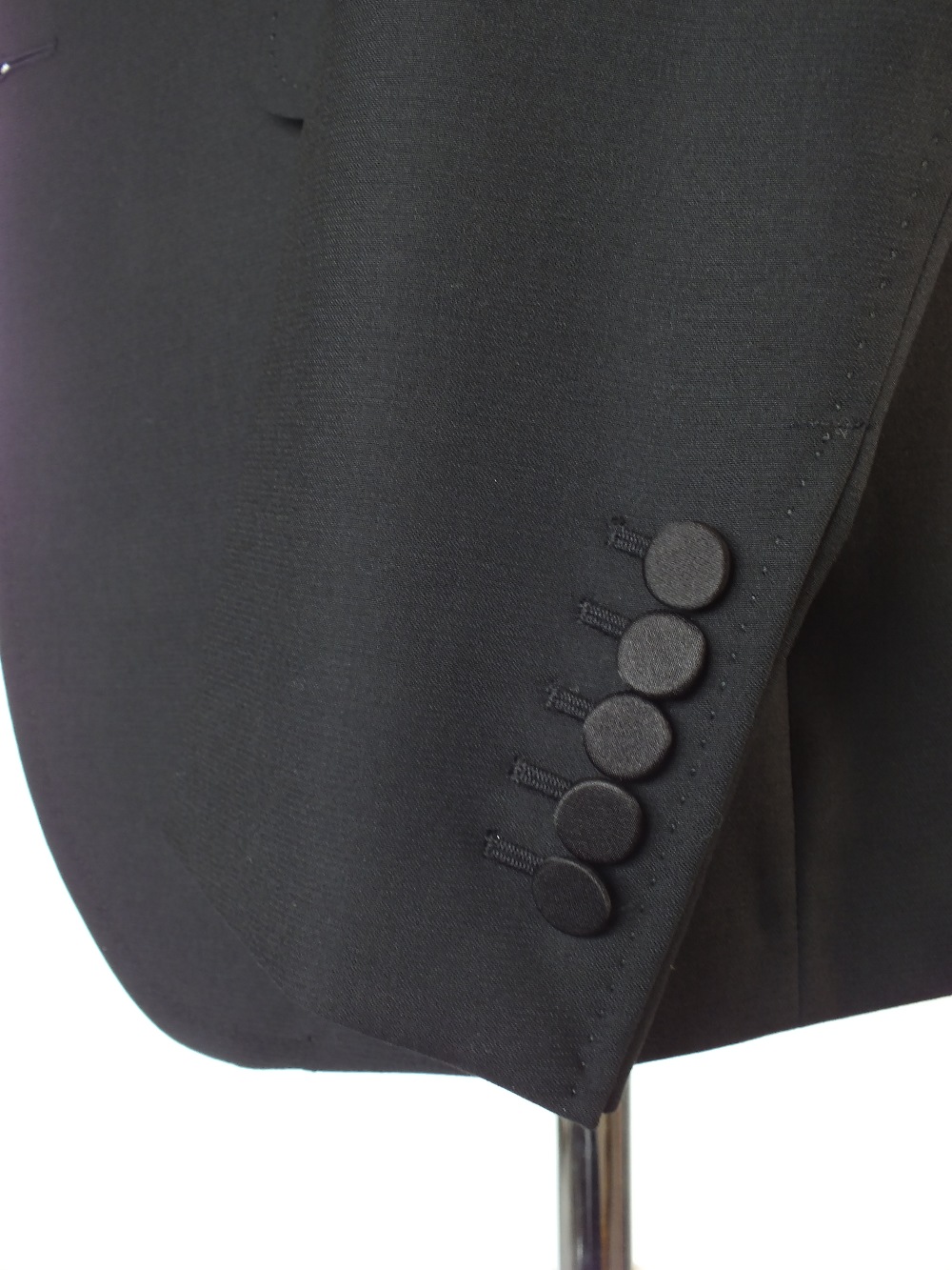 A Gucci dinner suit, black, lower lapel with satin detailing, double vent, Italian size 52R, 100% - Image 5 of 6
