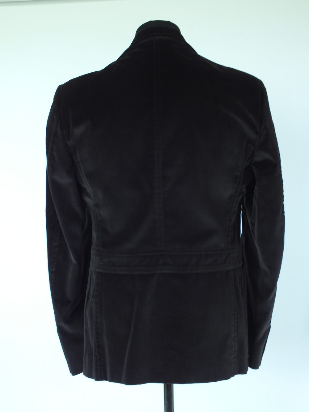 A Gucci jacket, grey, patch pockets with inverted pleat detail, belt waist detail to the back, lined - Image 7 of 8