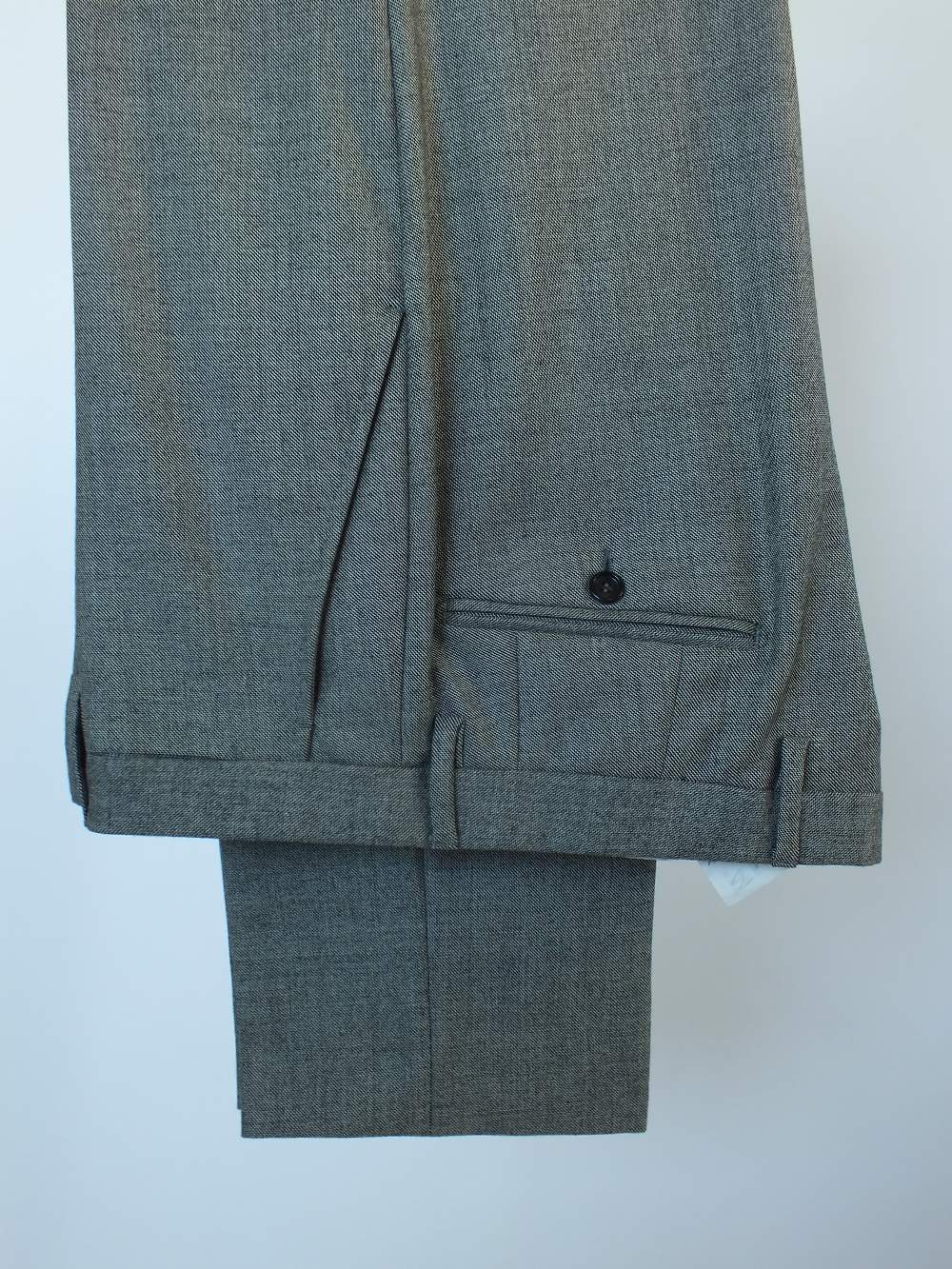 A Gucci suit, pale grey marl, double vent, 100% wool, Italian size 50R, flat front to trousers - Image 7 of 7