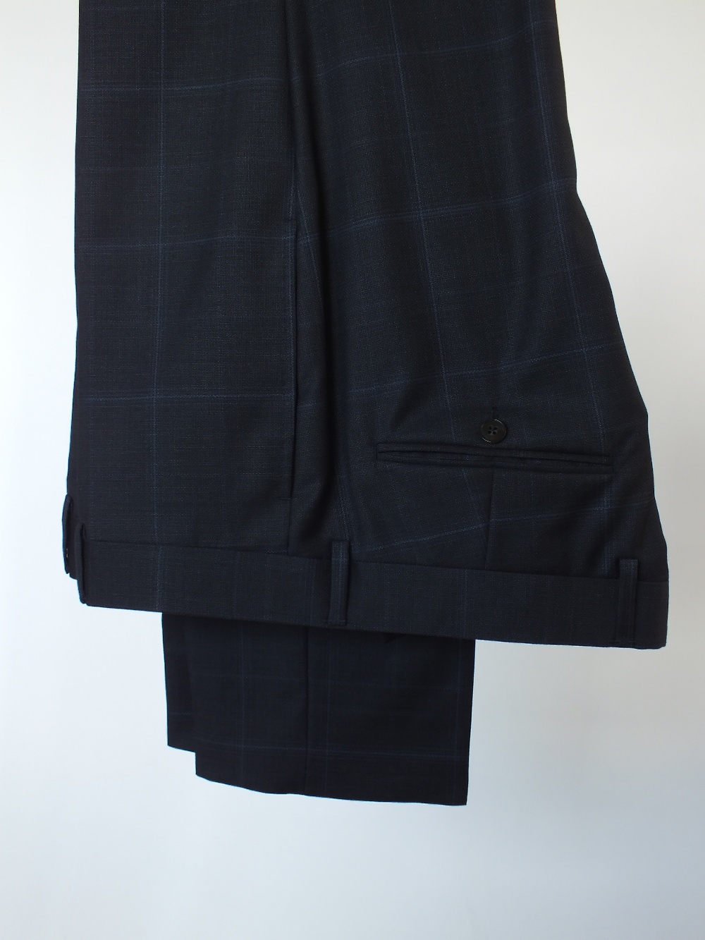 A Gucci suit, navy with blue check, single vent, woven horse bit pattern to lining, 52 regular, 100% - Image 7 of 7