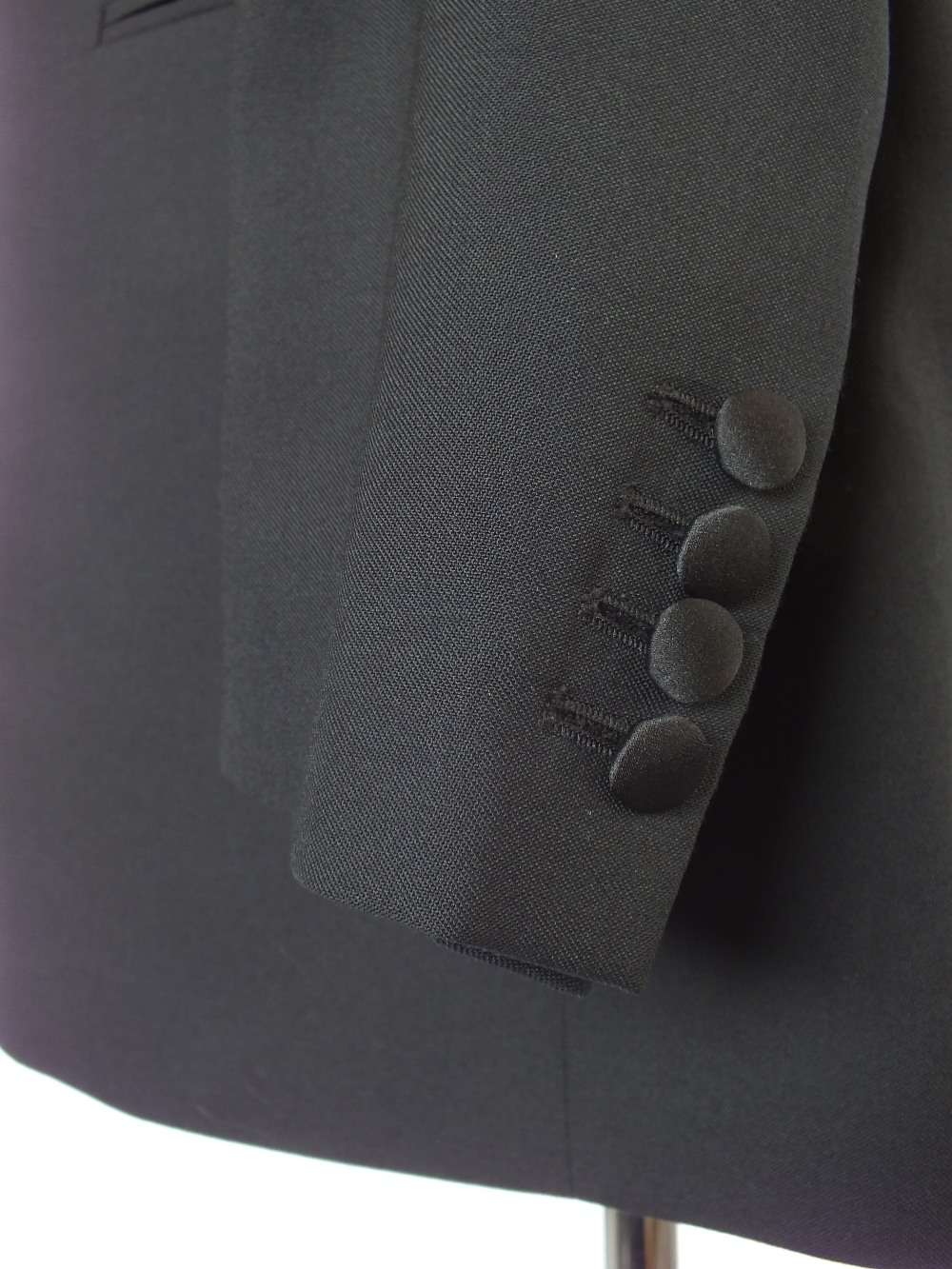 A Charles Tyrwhitt dinner suit, satin twill lower lapel, satin twill detailing, flat front to - Image 5 of 6