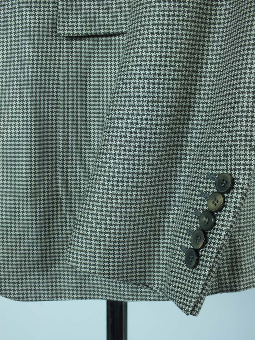 A Gucci sports jacket, mid grey dogs tooth check, patch breast pocket, single vent, half lined in - Image 5 of 7