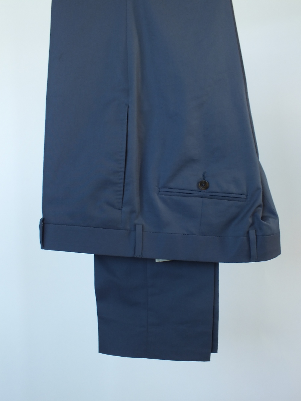 A Gucci suit, mid blue, lined in black, Italian size 52R, 65% cotton, 35% silk, flat front to - Image 6 of 6