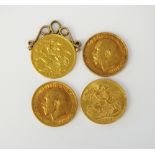 Four George V sovereigns, dated 1911, 1913,