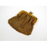 A 9ct gold small mesh purse,