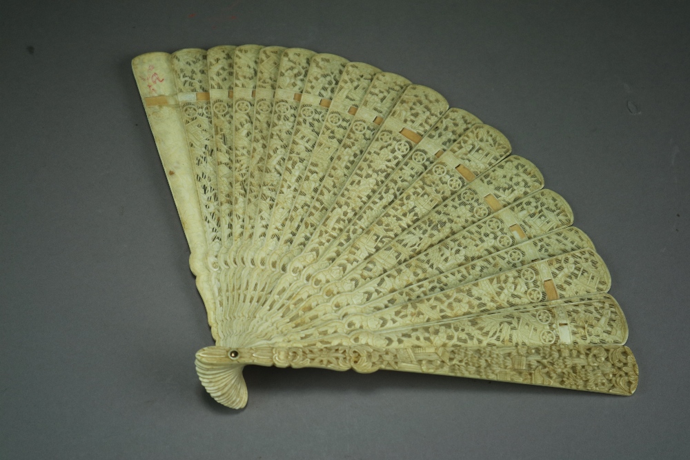 A Chinese Canton ivory brise fan, 19th Century,