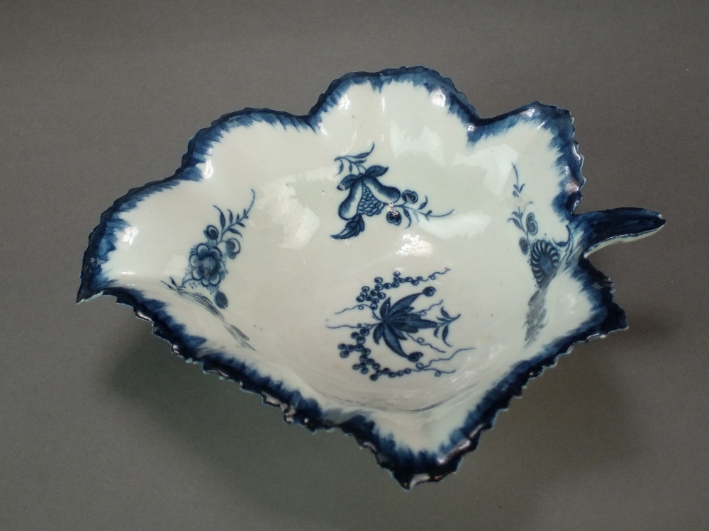 A Caughley pickle leaf dish with the very rare painted version of the Pickle Leaf Vine pattern, - Image 2 of 2