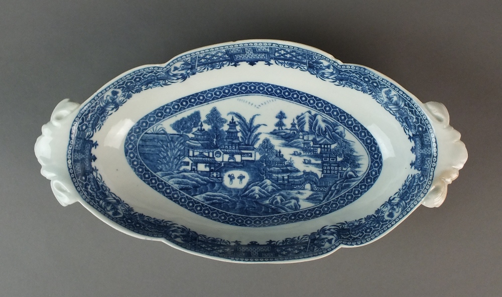 A Caughley radish dish transfer-printed with the Full Nankin pattern, circa 1784-92, unmarked, 29. - Image 4 of 4