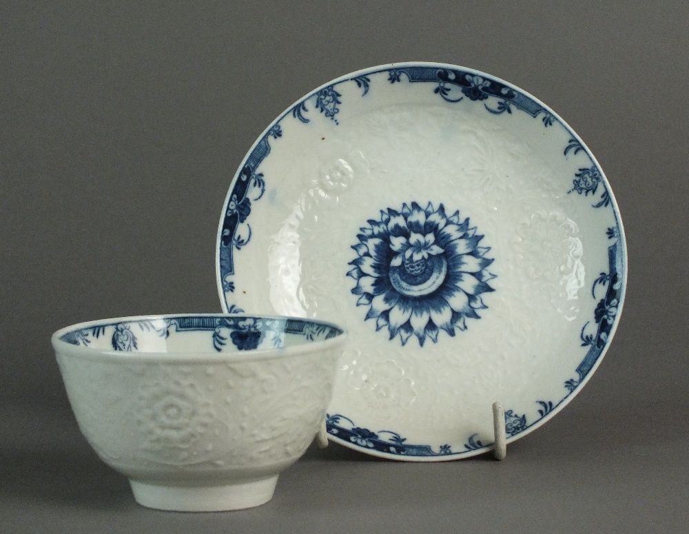 A Caughley tea bowl and saucer transfer-printed with Chrysanthemum and matching relief moulding, - Image 3 of 3