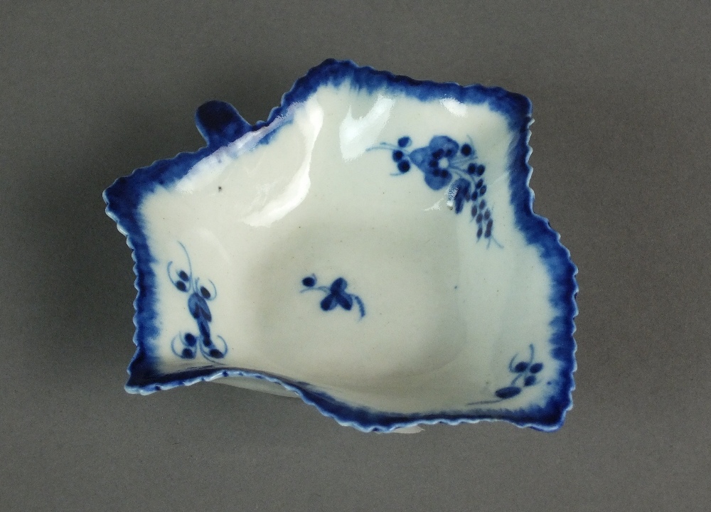 A small Caughley pickle leaf dish painted with the Chantilly Sprig A pattern, circa 1785-94, 9. - Image 3 of 3