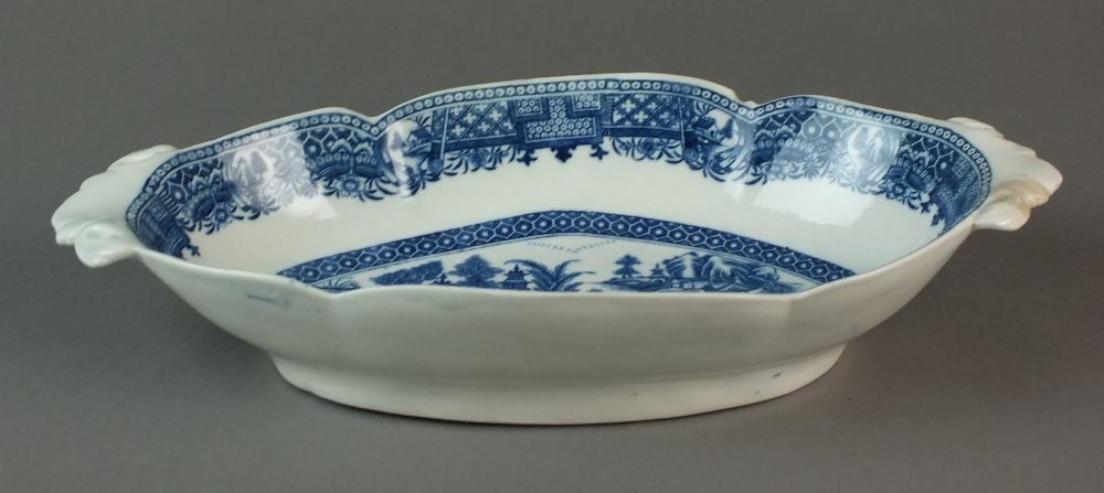 A Caughley radish dish transfer-printed with the Full Nankin pattern, circa 1784-92, unmarked, 29. - Image 3 of 4