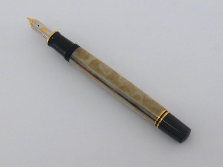 Pelikan, Cities Series, 'Piazza Navona', a cream marbled resin fountain pen, with fine nib and - Image 3 of 4