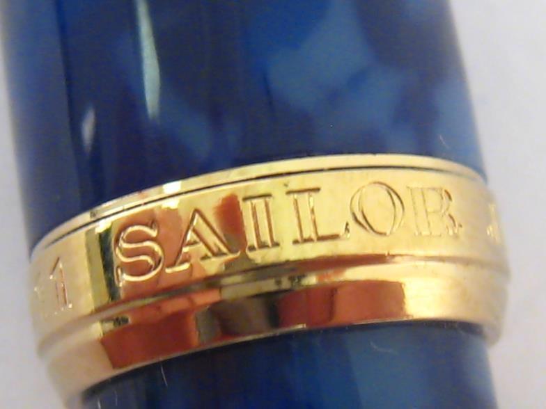 Sailor, a limited edition blue resin fountain pen, no. 114/150, with broad nib and cartridge - Image 3 of 6