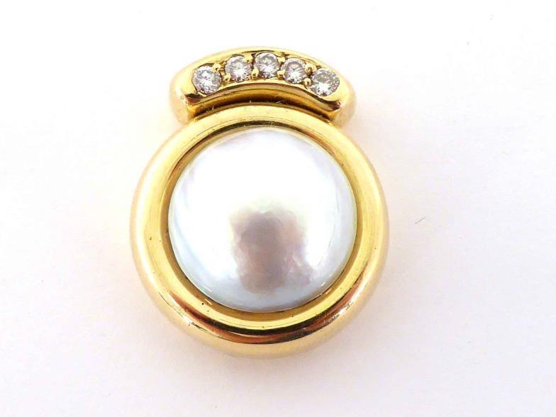 A mabe pearl and diamond pendant, the round mabe pearl 15.2mm diameter, to a five stone diamond
