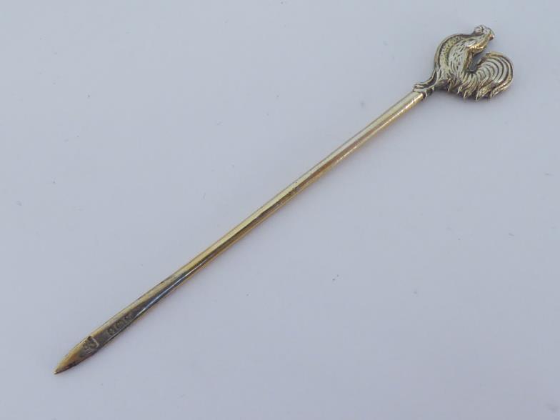 A set of eight silver-gilt cocktail sticks with cockerel terminals by Adie Brothers, Birmingham, - Image 3 of 5