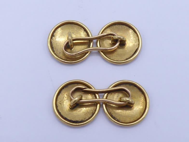 A pair of French 18 carat gold and enamel cufflinks, the circular links with blue and white dart - Image 2 of 2