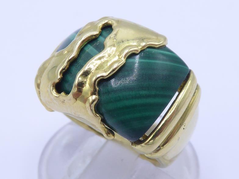 An Italian 18 carat gold and malachite ring, set to the centre with a convex section of malachite, - Image 2 of 4