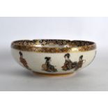 AN EARLY 20TH CENTURY JAPANESE MEIJI PERIOD SCALLOPED SATSUMA BOWL painted with geisha within