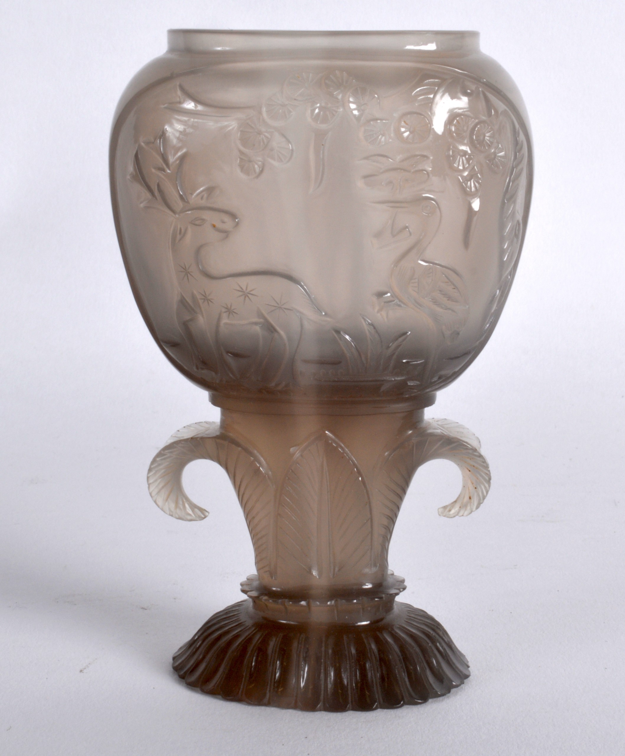 A CHINESE QING DYNASTY MUGHAL STYLE AGATE VASE decorated with animals and flowers, upon a - Image 2 of 2