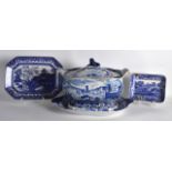 A LARGE 19TH CENTURY STAFFORDSHIRE BLUE AND WHITE TUREEN AND COVER with lion terminal, together with