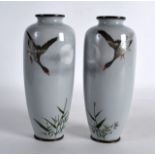 A GOOD PAIR OF EARLY 20TH CENTURY JAPANESE MEIJI PERIOD CLOISONNE ENAMEL VASES decorated with a