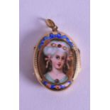 A GOOD 18CT GOLD AND ENAMEL POCKET painted with a portrait of a female.