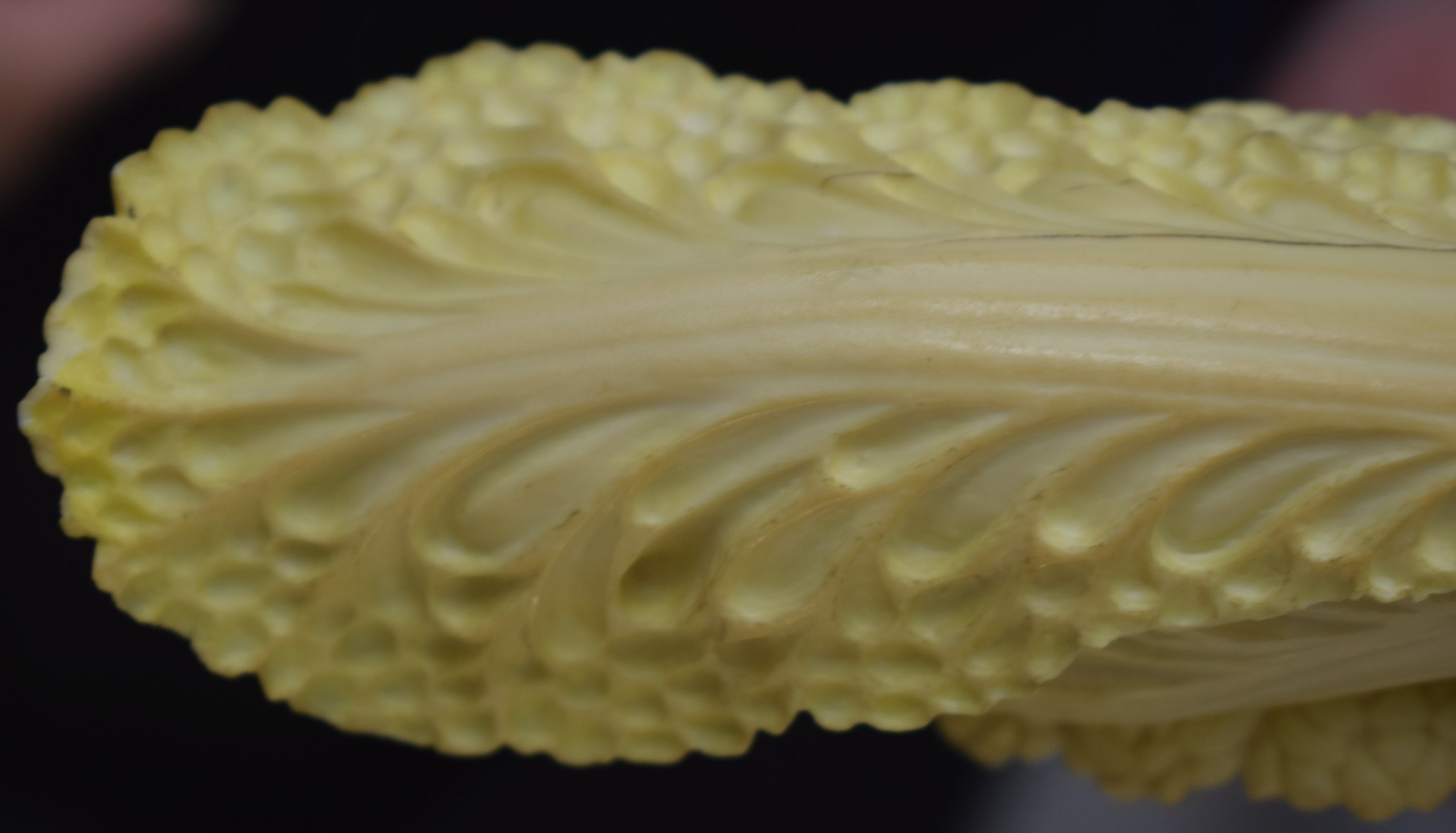 A FINE LARGE EARLY 20TH CENTURY CHINESE POLYCHROMED IVORY VEGETABLE of naturalistic form, overlaid - Image 9 of 9