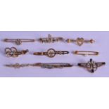 A COLLECTION OF VARIOUS GOLD AND YELLOW METAL BAR BROOCHES. (qty)