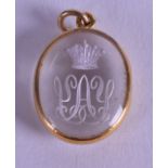 A FINE 18TH/19TH CENTURY GOLD MOUNTED REVERSE CRYSTAL PENDANT. 2 cm wide.