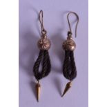 A PAIR OF VICTORIAN GOLD AND DARK HAIR TWIST EARRINGS.