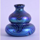 A STYLISH OKRA IRIDESCENT GLASS VASE made for Oskar Karla. 7.75 cm high.