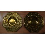 A PAIR OF ARTS AND CRAFTS HEXAGONAL BRASS DISHES decorated with foliage.
