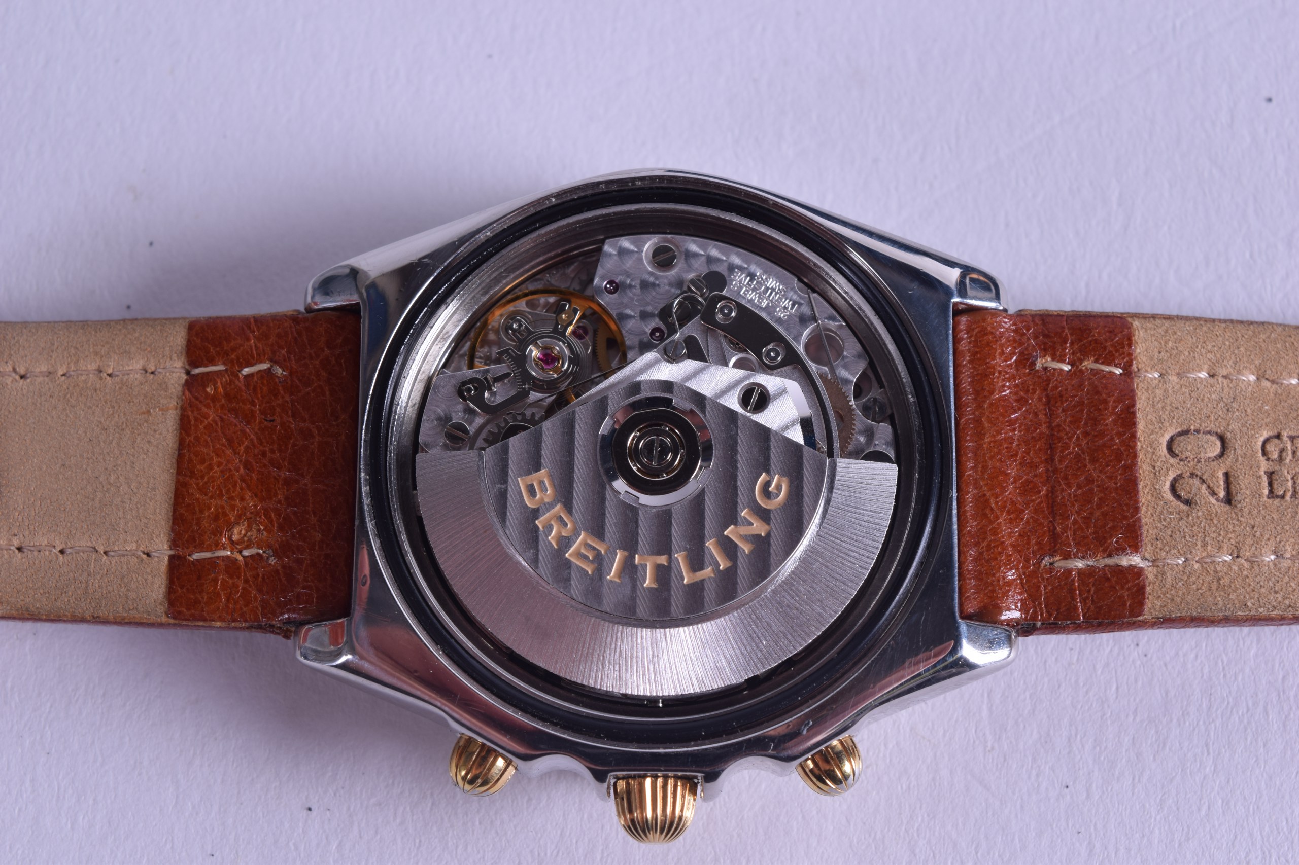 A GENTLEMANS BOXED BREITLING CHRONOGRAPH WRISTWATCH. 3.5 cm wide. - Image 4 of 5