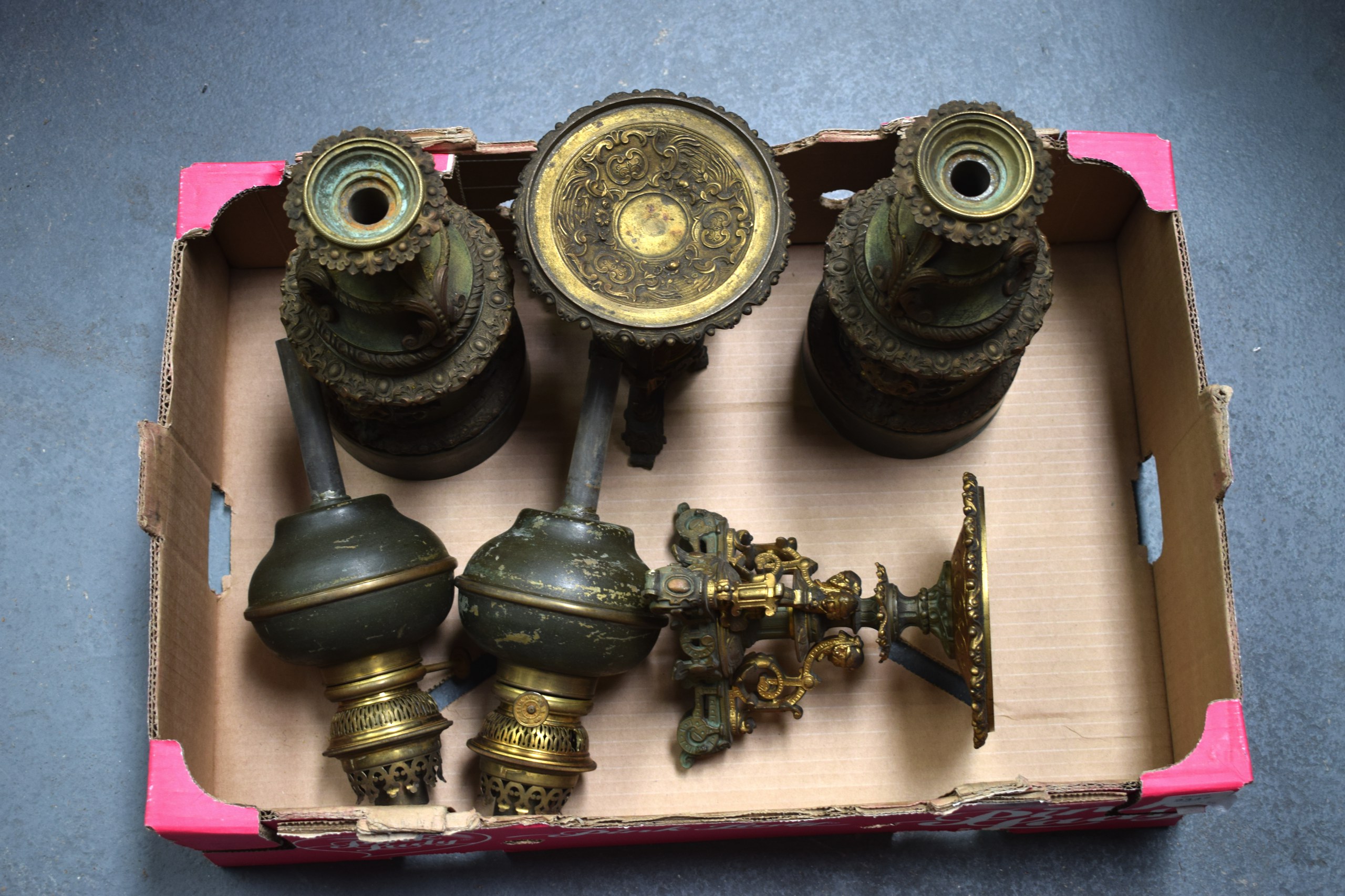 A PAIR OF 19TH CENTURY CONTINENTAL GILT METAL LANTERNS.