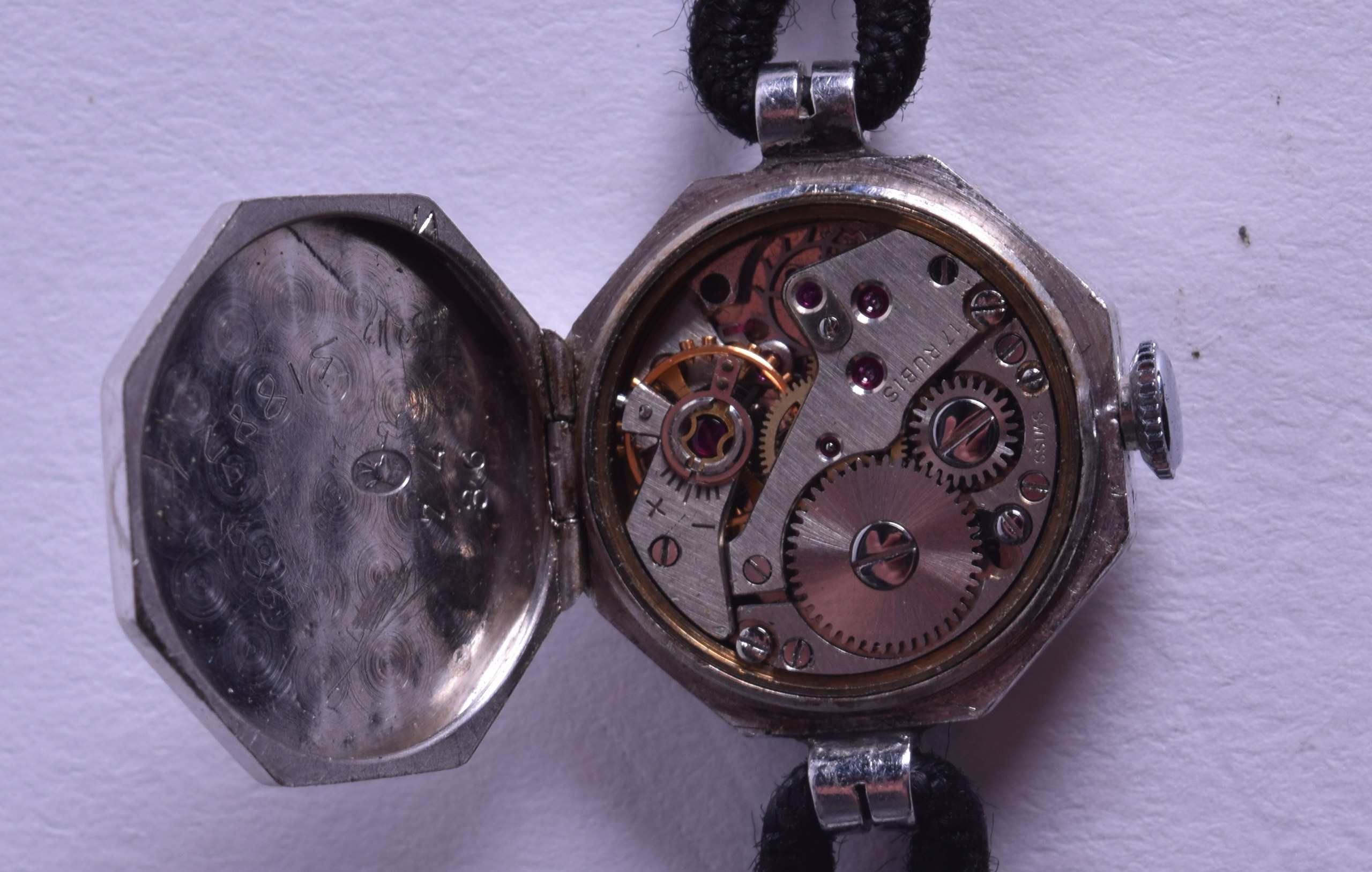 A VINTAGE LADIES WHITE METAL WRISTWATCH with diamond mounts. 1.5 cm wide. - Image 2 of 2