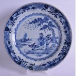 AN EARLY 18TH CENTURY CHINESE EXPORT BLUE AN WHITE PLATE Yongzheng, painted with a male standing