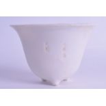 A LARGE 17TH/18TH CENTURY CHINESE BLANC DE CHINE PORCELAIN LIBATION CUP Kangxi, incised with a