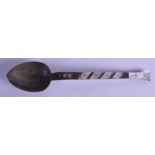 A LATE 19TH CENTURY TURKISH OTTOMAN CARVED HORN SPOON with shell inlay. 22 cm long.