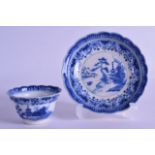 AN EARLY 18TH CENTURY CHINESE BLUE AND WHITE TEABOWL AND SAUCER Yongzheng. 11 cm diameter.
