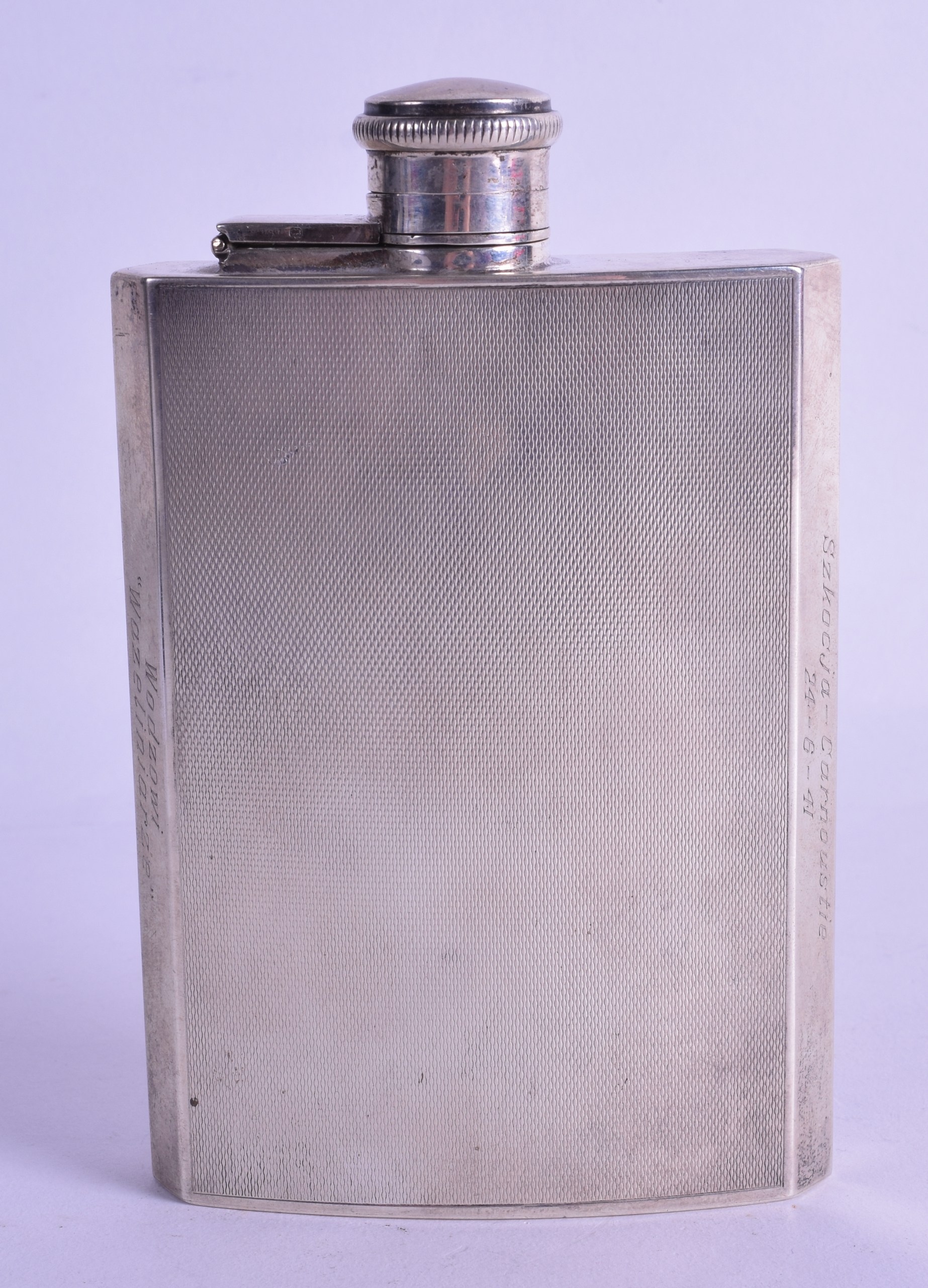 A GEORGE VI SILVER HIP FLASK. Birmingham 1940. 6 oz. 14 cm high.