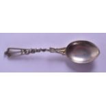 AN UNUSUAL SILVER GOLFING SPOON. Birmingham 1912.