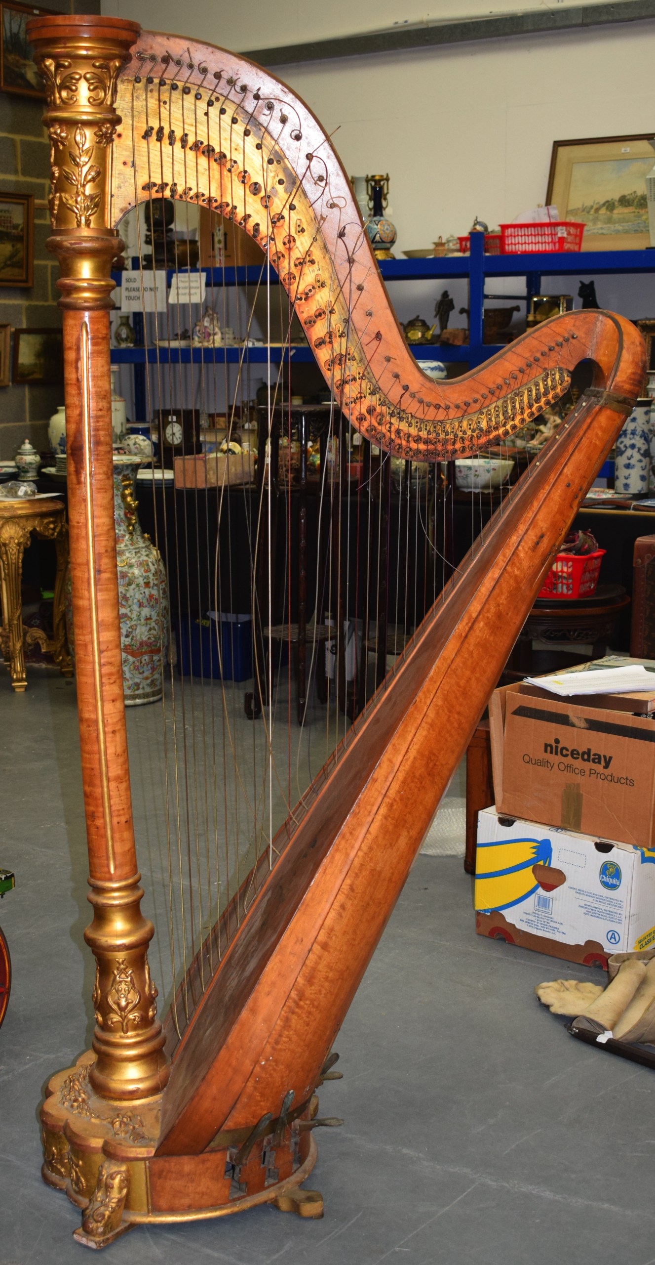 A LARGE ANTIQUE AMERICAN HARP stamped The New Metropolitan Harp. 178 cm x 94 cm.