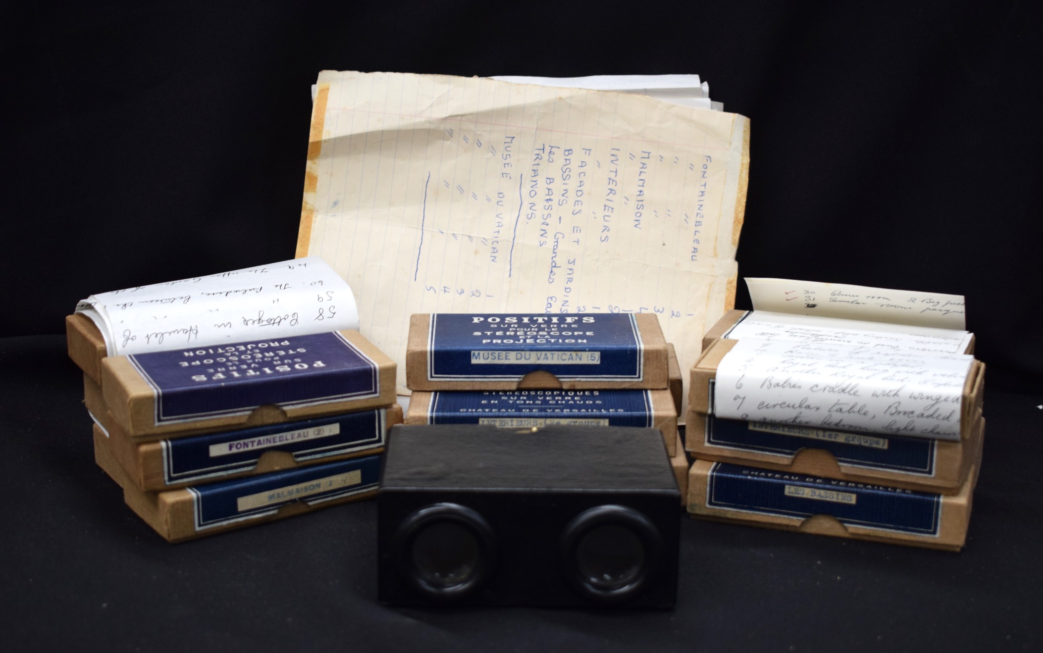 A GOOD LARGE COLLECTION OF VINTAGE STEREOSCOPE SLIDES, mostly catalogued including landmarks and