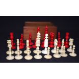 A GOOD GEORGIAN BOXED SCHESS SET, with well carved ivory pieces. King height 5.6 cm.