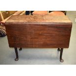 AN ANTIQUE MAHOGANY DROP LEAF TABLE. 70 cm x 91 cm wide.