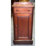 A VICTORIAN MAHOGANY POT CUPBOARD. 80 cm x 40 cm.