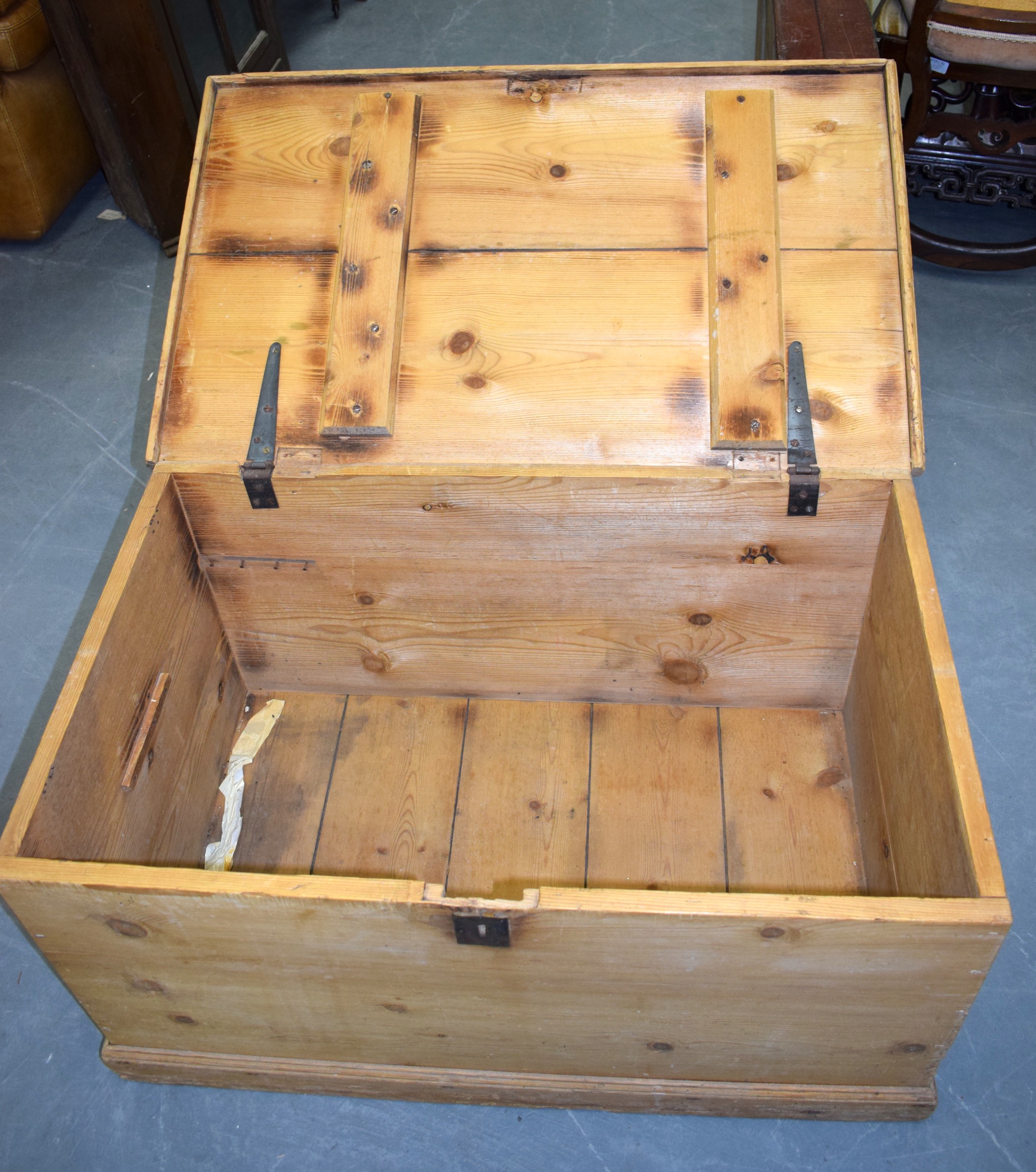 AN ANTIQUE PINE CHEST, of plain form with iron handles. 45 cm x 88 cm. - Image 3 of 3