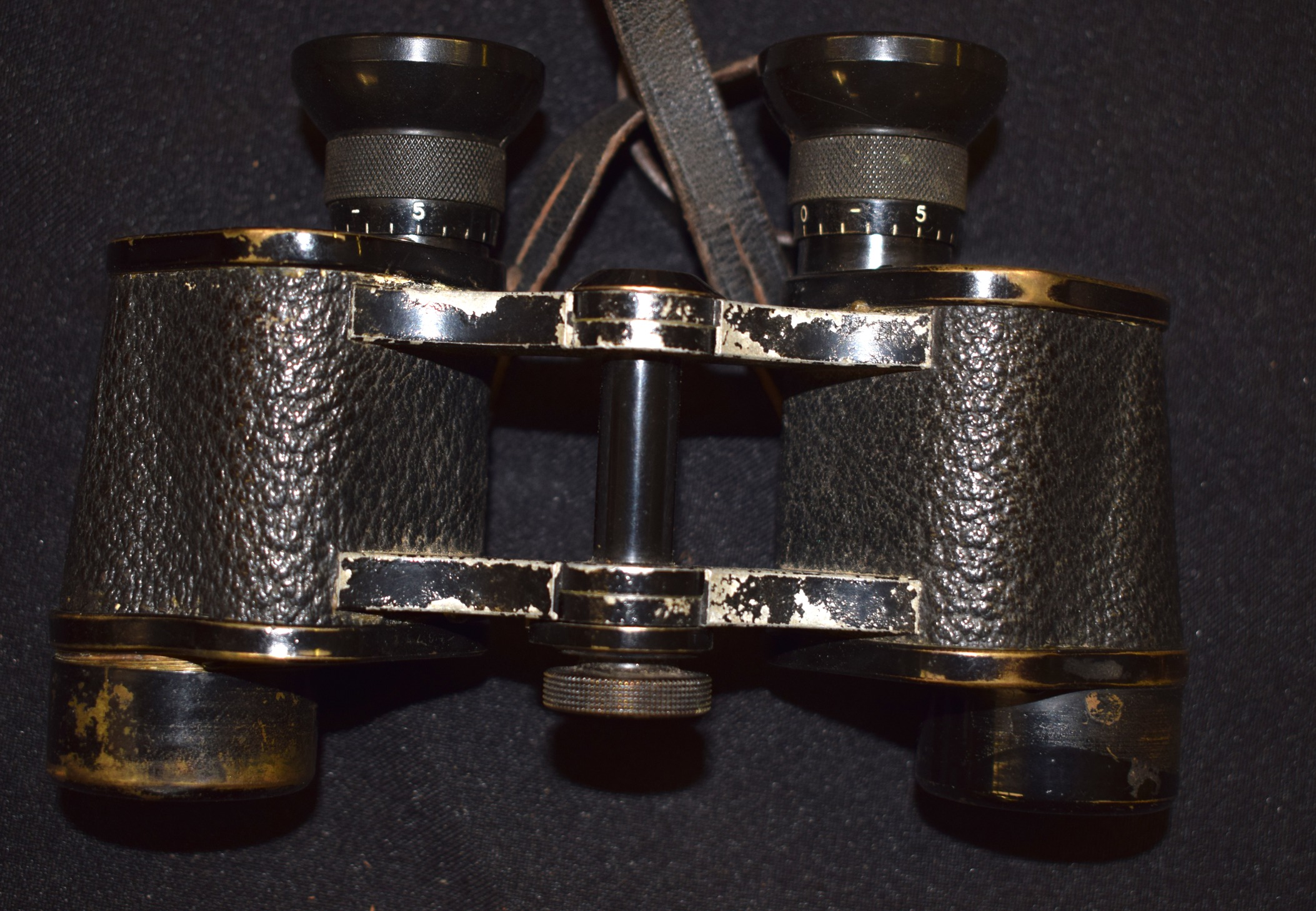 TWO CASED PAIR'S OF CARL ZEISS BINOCULARS, together with three other cased pairs. (5) - Image 2 of 5